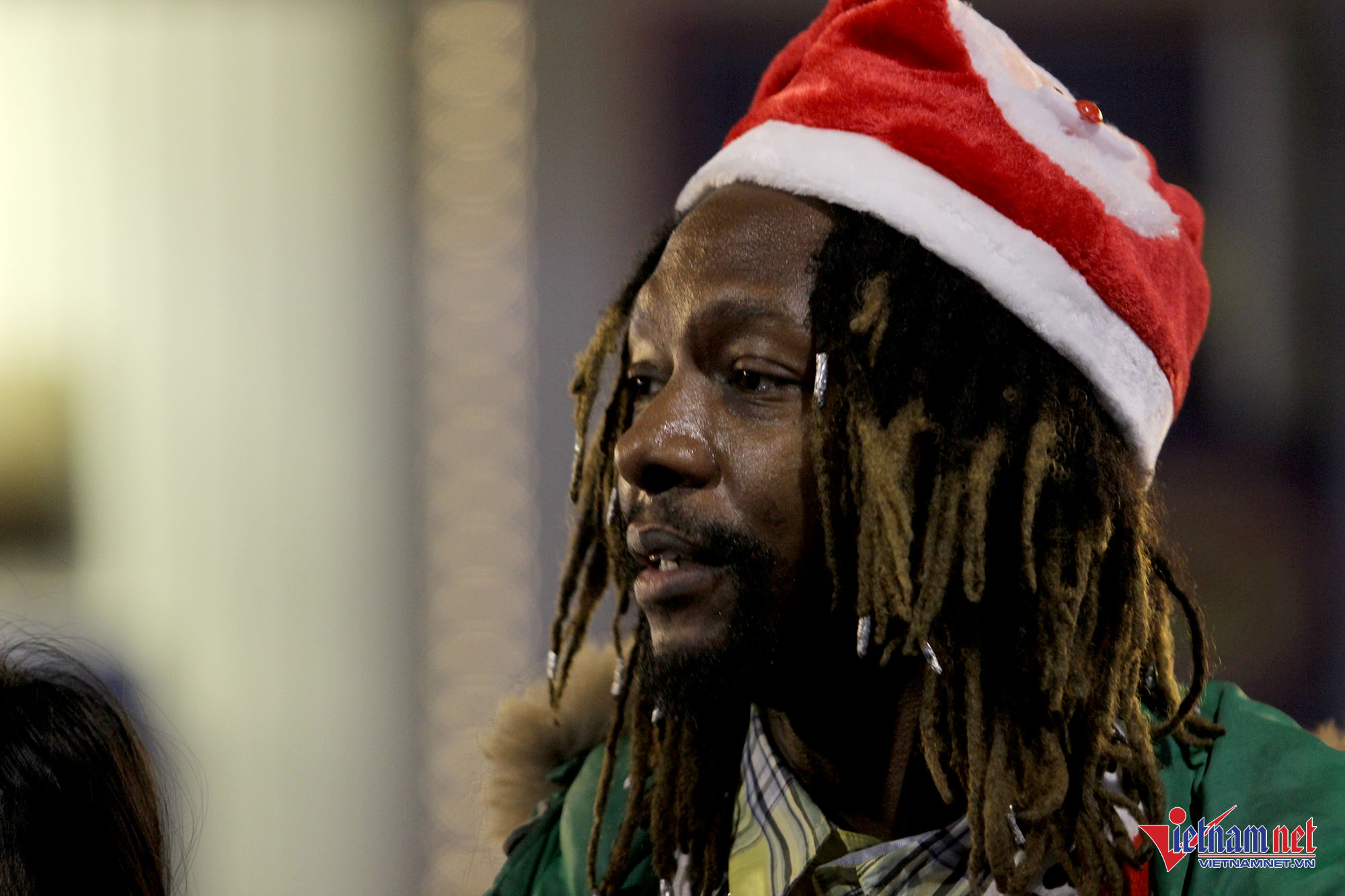 Nghìn người đi chơi Noel sớm, phố Hà Nội tắc cứng